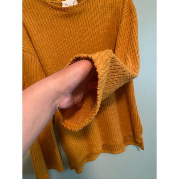 Cotton Rye Outfitters Long Sleeve Crew Neck Bell Sleeve Sweater Size Large - Picture 3 of 5